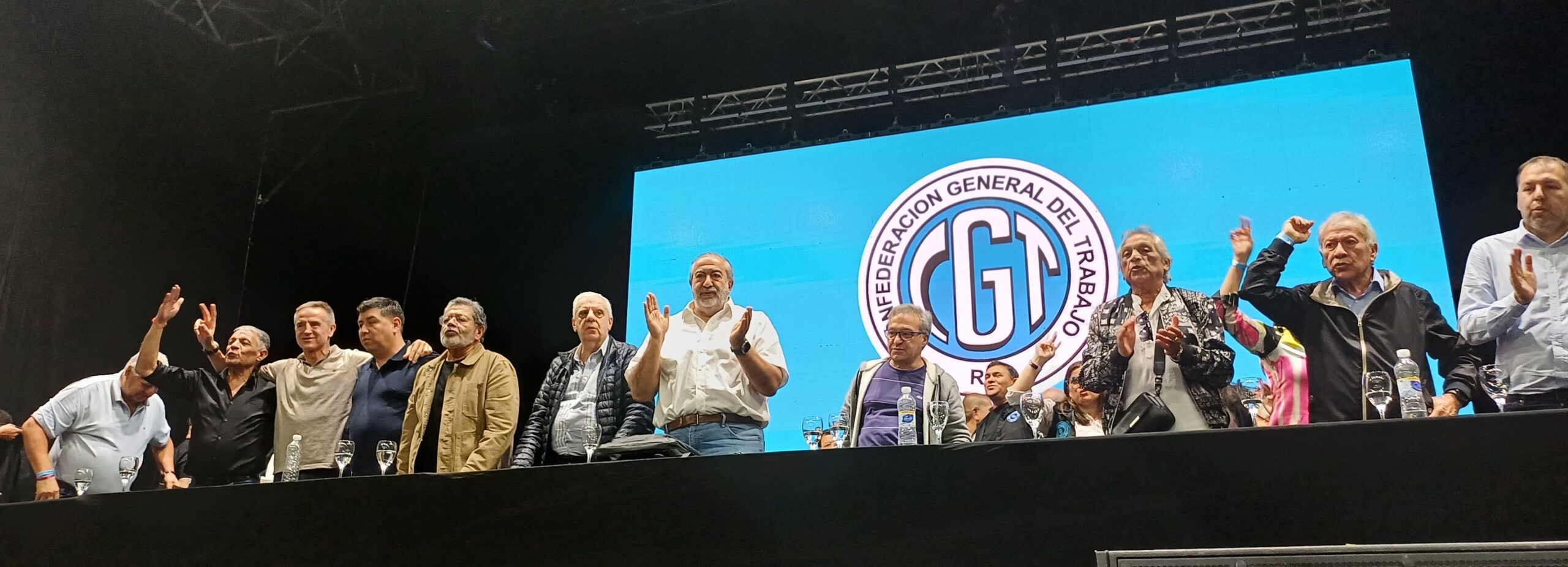 La CGT tiene una nueva cúpula con algunos indicios de renovación y el primer desafío será negociar la reforma laboral