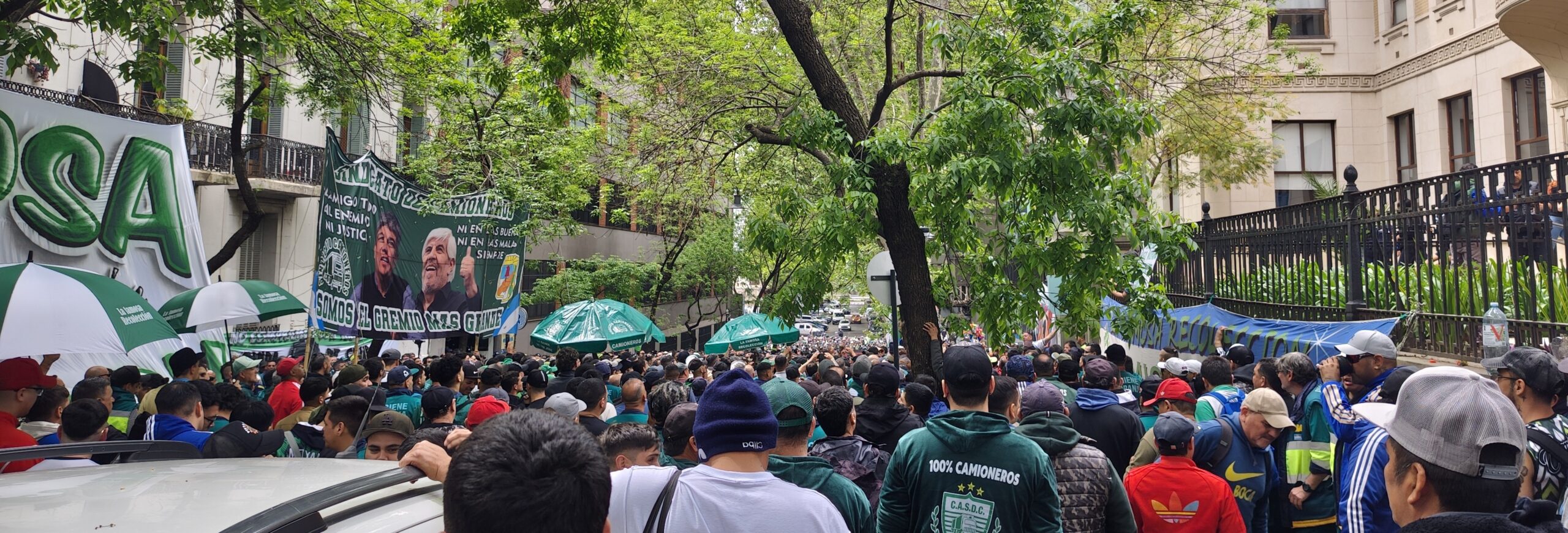 Qué se pone en juego en la feroz pelea entre el gobierno porteño y los Moyano por las indemnizaciones en la recolección de residuos